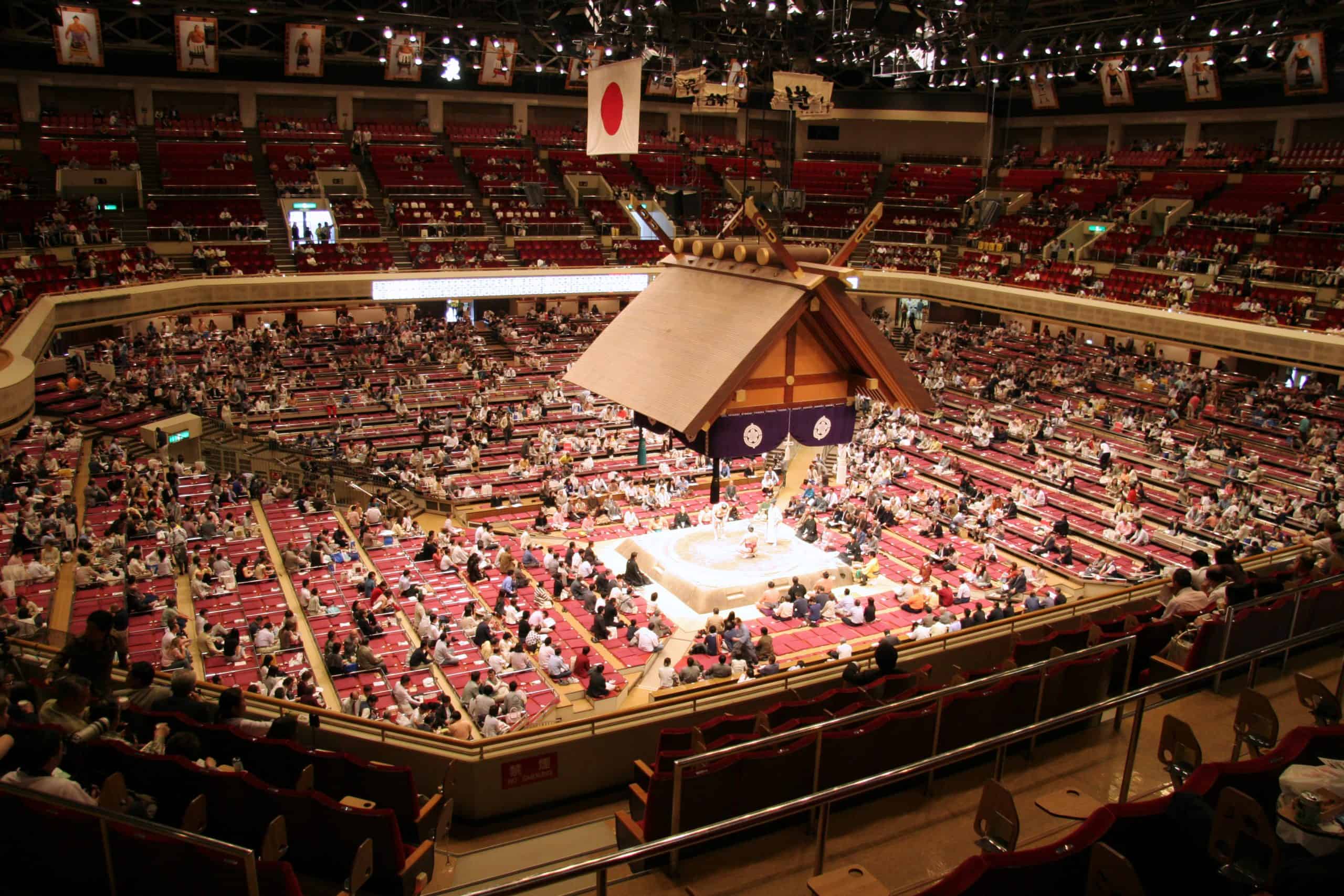 visit the Ryogoku sumo hall tokyo